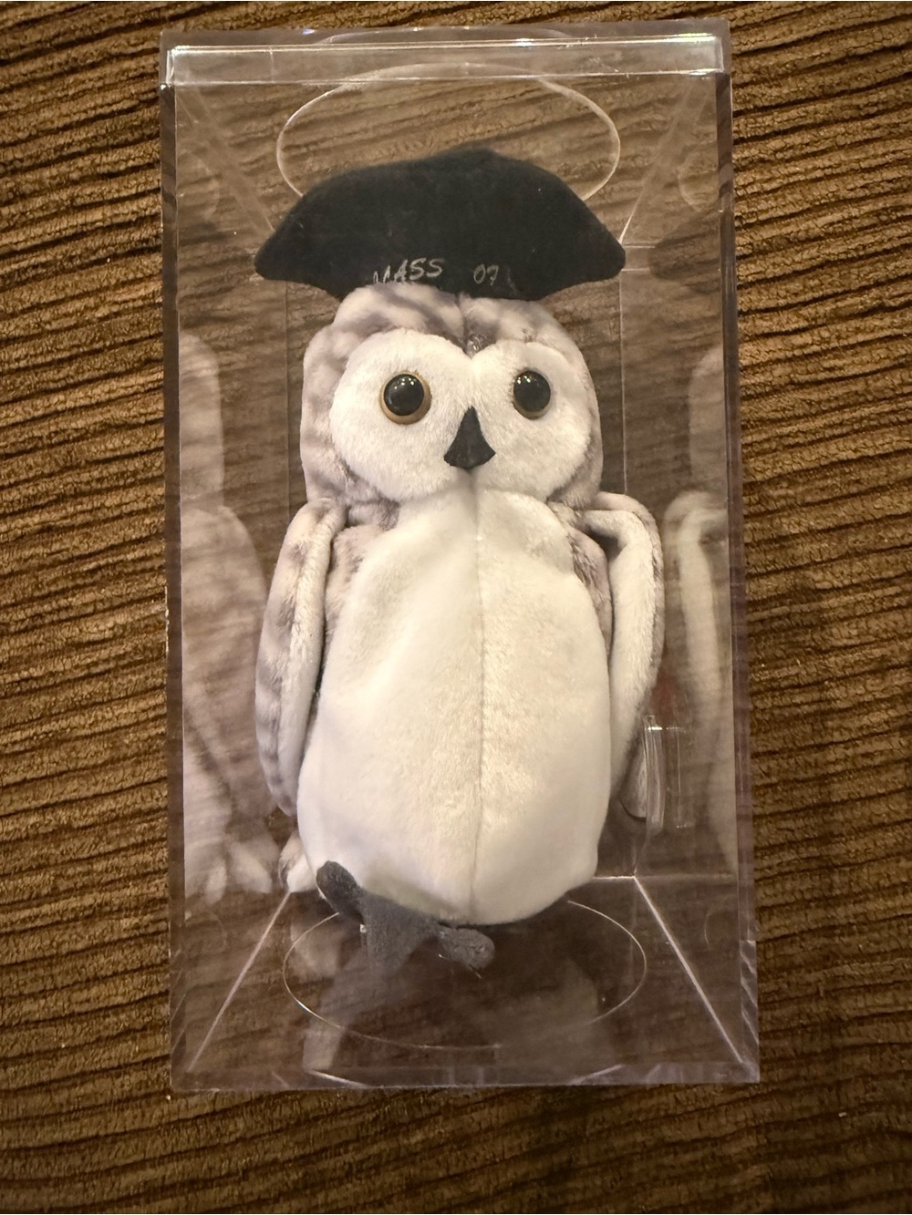 Wiser™ Plush Owl Beanie baby  in White & Gray. Class of ‘99